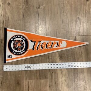 Vintage MLB Detroit Tigers Pennant, Felt Baseball Team Banner, MLB, Tigers, Ball